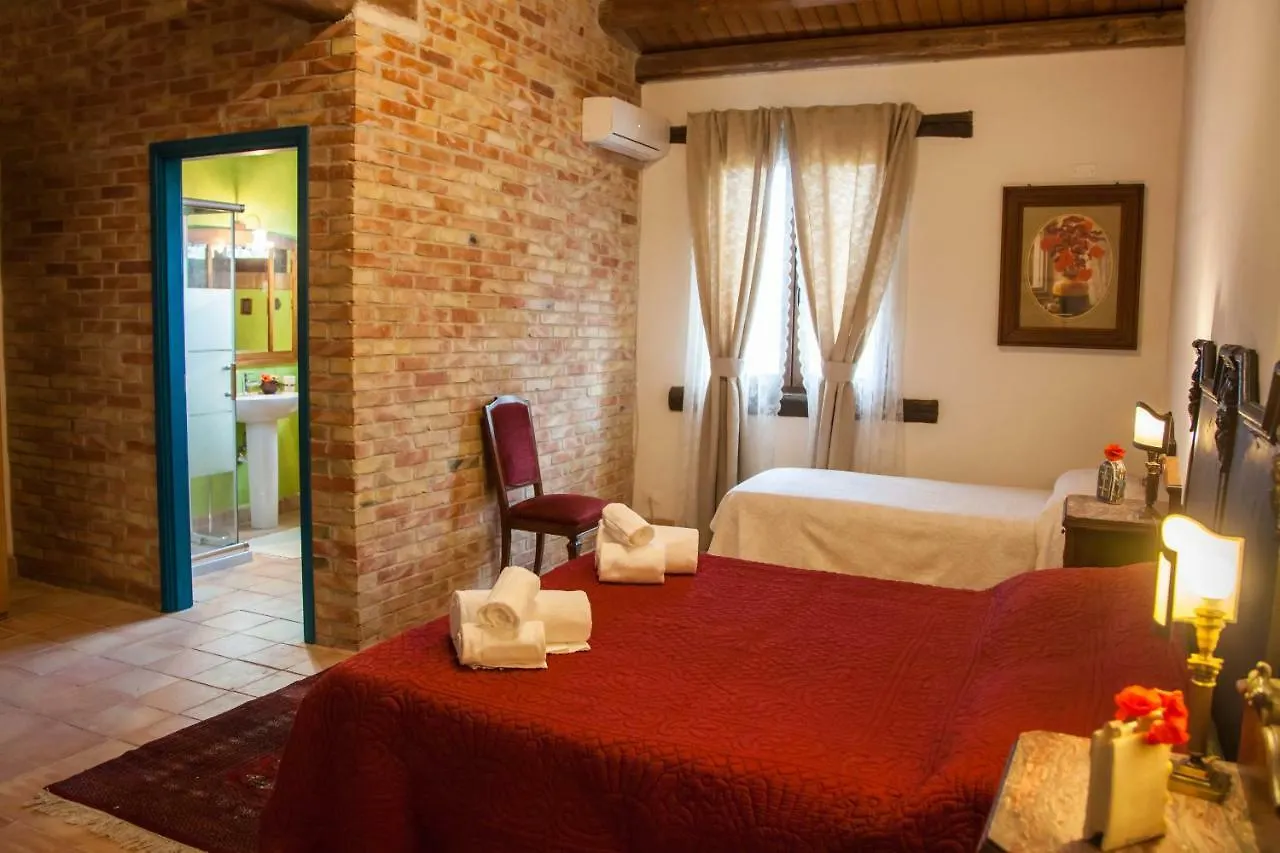 Casa Go'El Bed & Breakfast Chiaramonte Gulfi 3*,