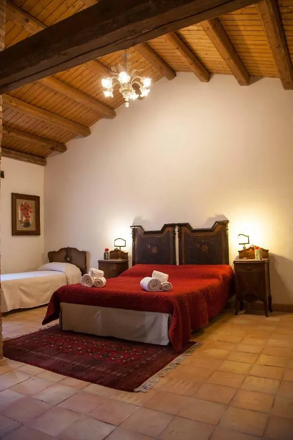 Casa Go'El Bed & Breakfast Chiaramonte Gulfi 3*,